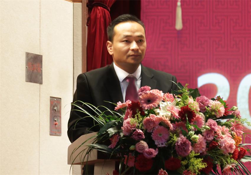 集团副总、纪委副书记张成彪同志作广发手机网“关于2018年违纪违规及重大事故责任单位的通报及处理决定”